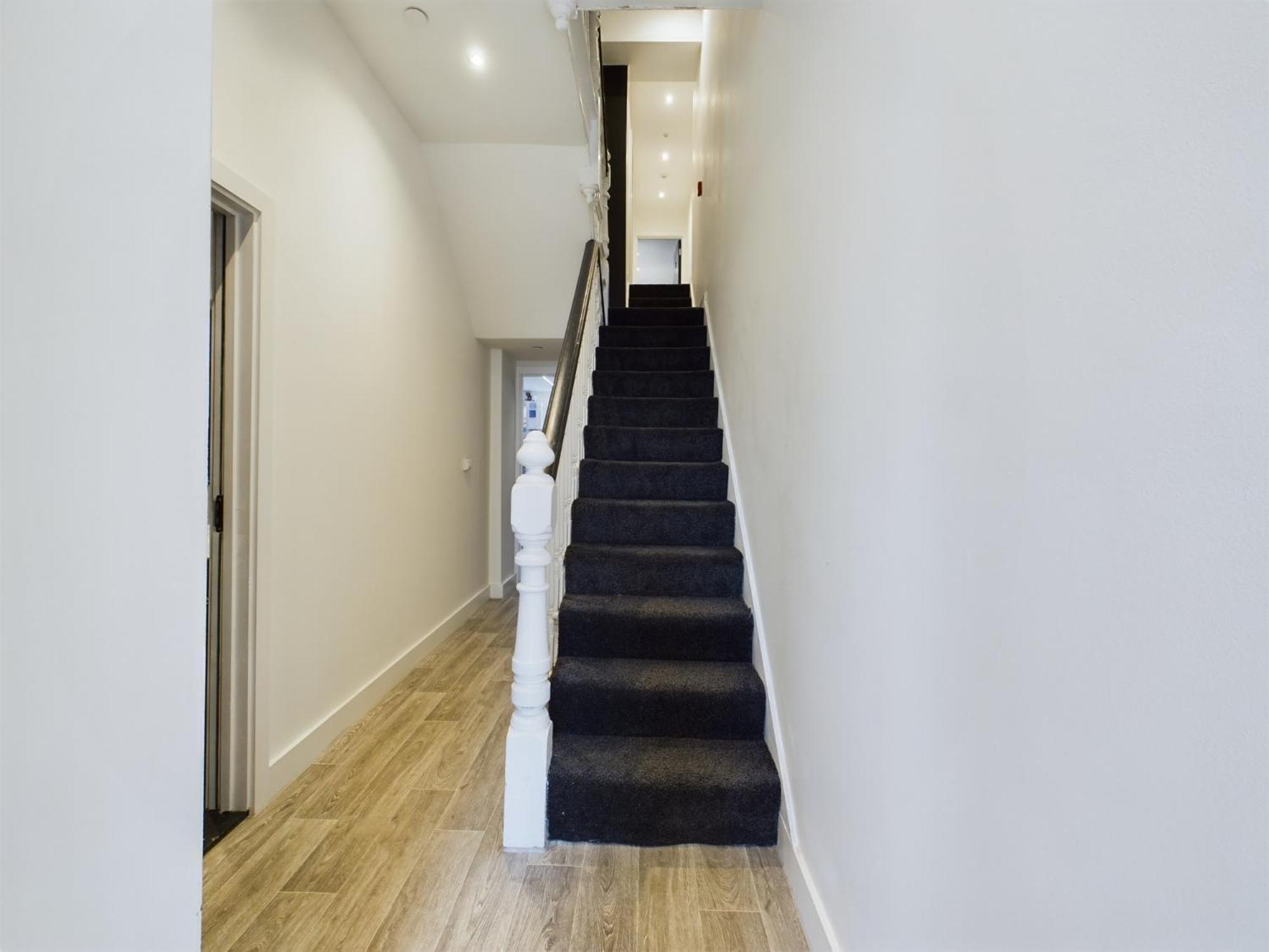Substantial 9 Bedroom House In Swansea Sketty ภายนอก รูปภาพ